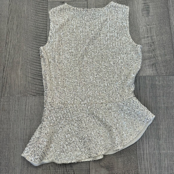 On Twelfth Sequin Top - Picture 2 of 3